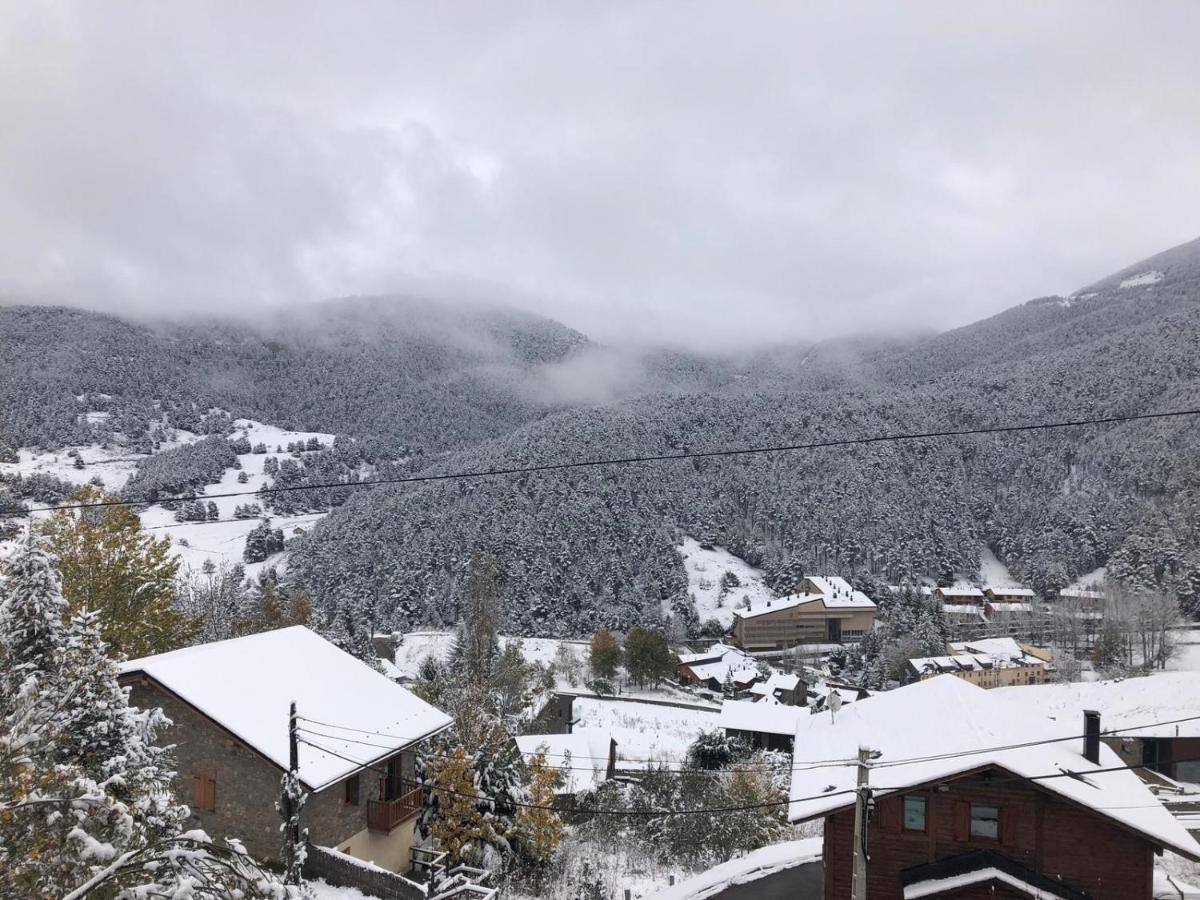 Panoramic Xalet La Molina Con Vistas Excelentes Villa Bagian luar foto